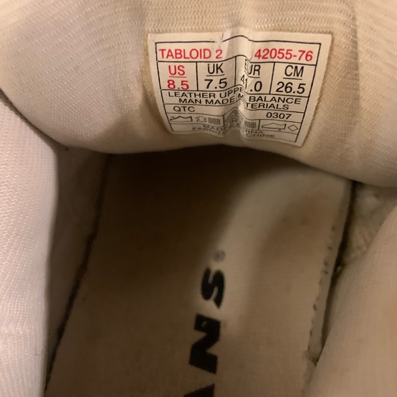 Vans - Picture 2 of 2